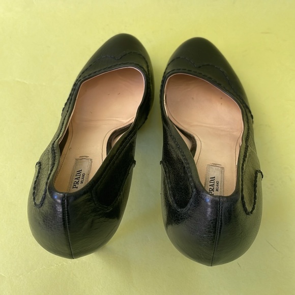 Vintage black Prada leather heels - Picture 10 of 15